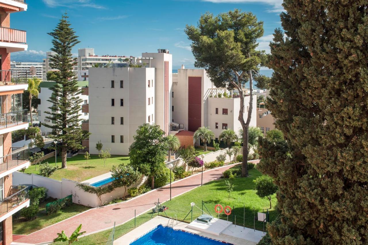 Apartamento Alef Apartment Torremolinos Bagian luar foto